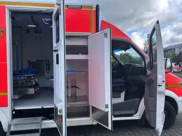 MERCEDES-BENZ Sprinter 519 Ambulanta