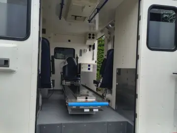 MERCEDES-BENZ 316 Ambulanta