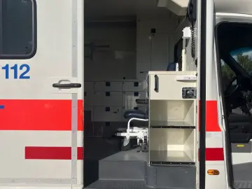 MERCEDES-BENZ 316 Ambulanta