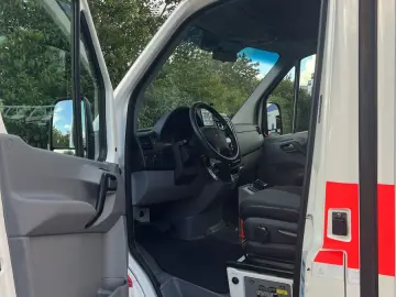 MERCEDES-BENZ 316 Ambulanta