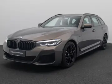 BMW 530e xD M Sport H K DAB HUD Individual 19Zoll