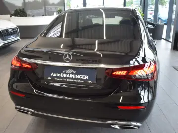 Mercedes-Benz E 220d Limo Avantgarde 9G-tronic LED