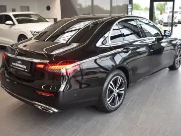 Mercedes-Benz E 220d Limo Avantgarde 9G-tronic LED