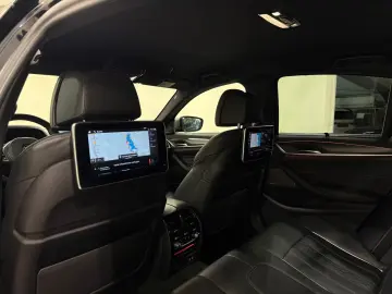 BMW M550i xDrive Limousine Standhzg AHK ACC 360 HUD