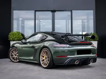 Porsche 718 GT4 RS