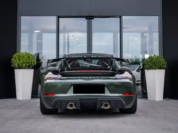 Porsche 718 GT4 RS