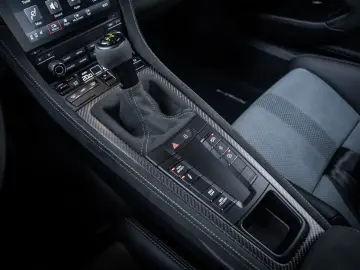 Porsche 718 GT4 RS