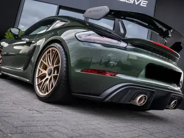 Porsche 718 GT4 RS