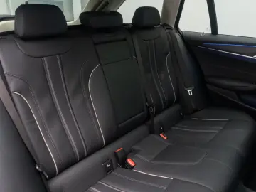 BMW 540i xD Luxury Line Panorama Kamera HUD 4xKlima