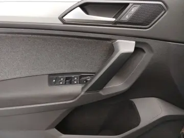 VW Tiguan 1.5 TSI DSG Move Navi ACC DAB  LED FrontA