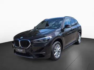 BMW X1 sD 20i Advantage AdLED DA  HUD Pano HiFi AHK