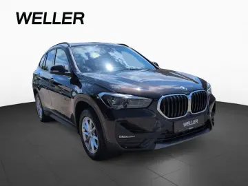 BMW X1 sD 20i Advantage AdLED DA  HUD Pano HiFi AHK