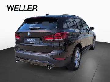 BMW X1 sD 20i Advantage AdLED DA  HUD Pano HiFi AHK