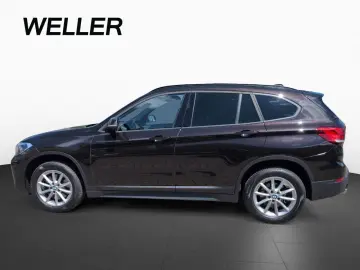 BMW X1 sD 20i Advantage AdLED DA  HUD Pano HiFi AHK