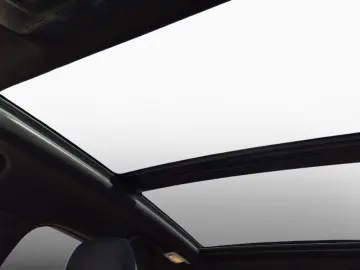 BMW X1 sD 20i Advantage AdLED DA  HUD Pano HiFi AHK