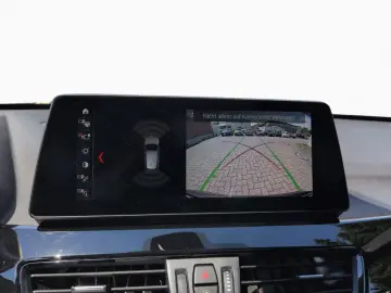 BMW X1 sD 20i Advantage AdLED DA  HUD Pano HiFi AHK