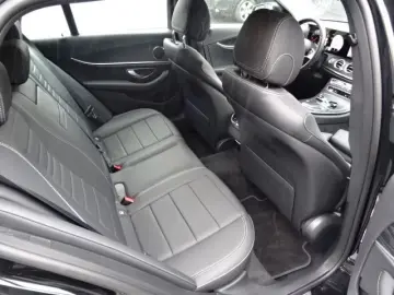 Mercedes-Benz E 200d t-Mod AVANTG LEDER NAV LED