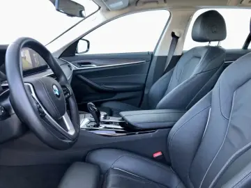 BMW 540i xDrive Luxury AHK LASER SofC CAM HUD