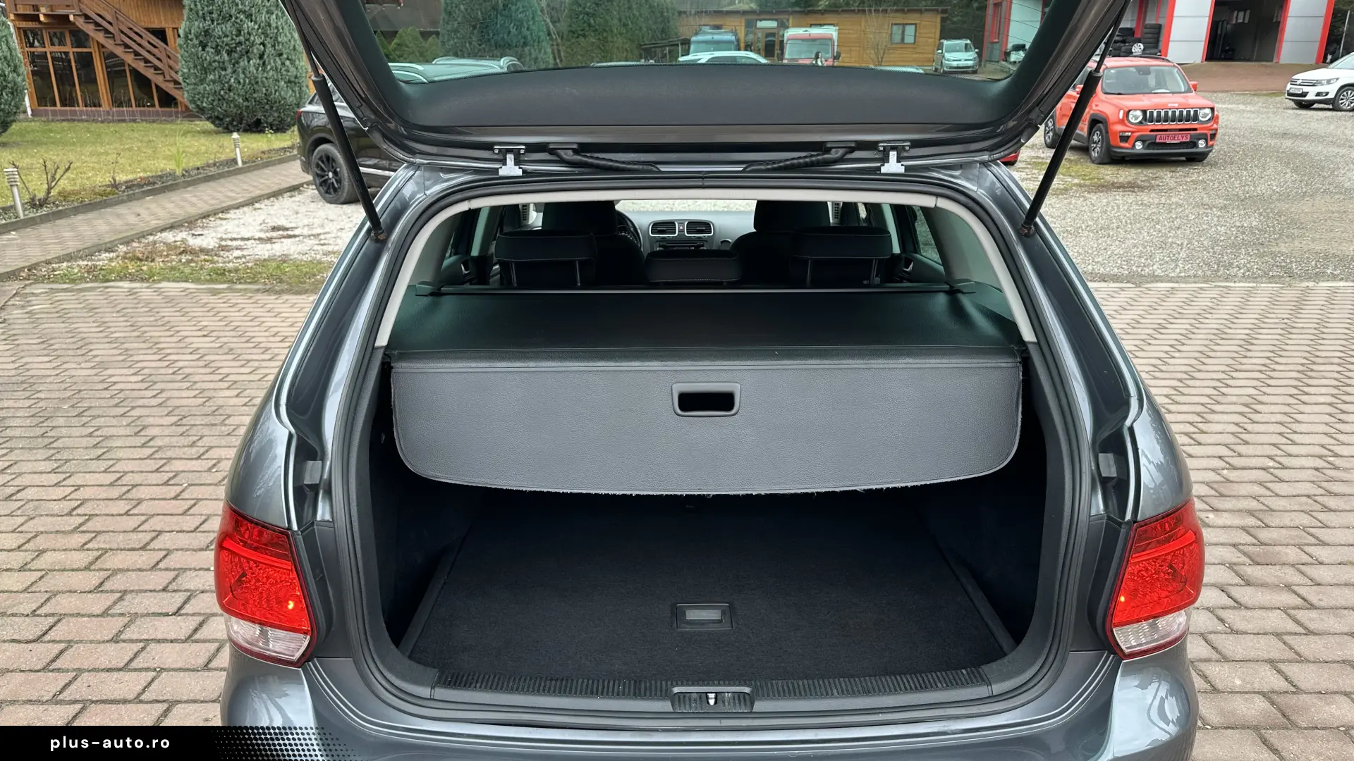 VW GOLF VI 1.6 TDI MATCH  105CP