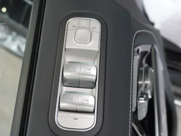 MERCEDES-BENZ G 400 d AMG SUPERIOR STHZ MANUFAKTUR