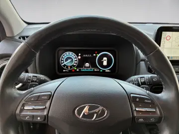 HYUNDAI Kona Trend Hybrid 141PS Navi Kamera!