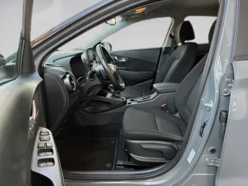 HYUNDAI Kona Trend Hybrid 141PS Navi Kamera!