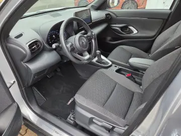 TOYOTA Yaris Cross 1.5 Hybrid Team D ACC LED Navi