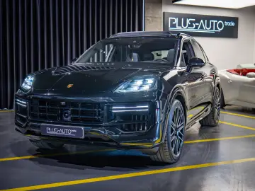 Porsche Cayenne TURBO E-HYBRID