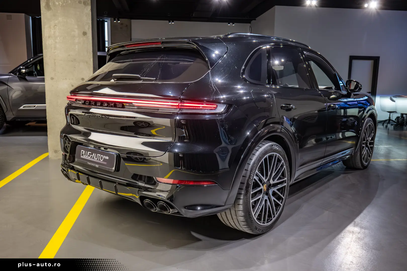 Porsche Cayenne TURBO E-HYBRID