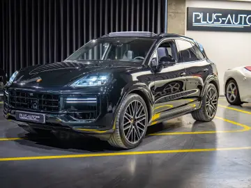 Porsche Cayenne TURBO E-HYBRID