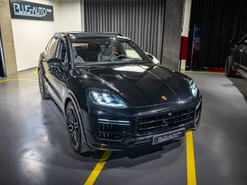 Porsche Cayenne TURBO E-HYBRID