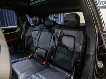 Porsche Cayenne TURBO E-HYBRID
