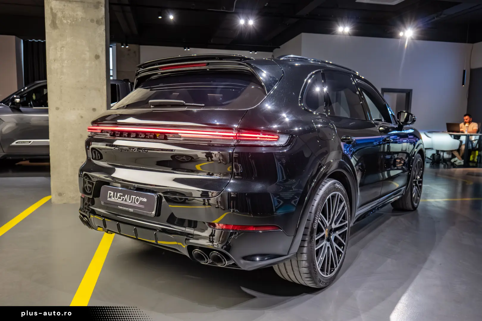Porsche Cayenne TURBO E-HYBRID