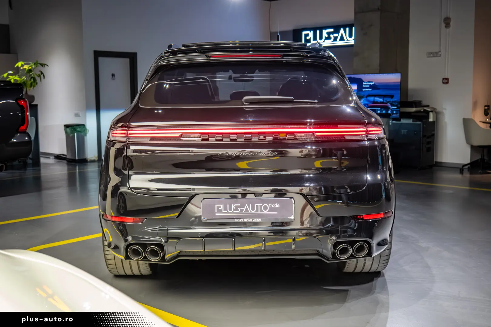Porsche Cayenne TURBO E-HYBRID