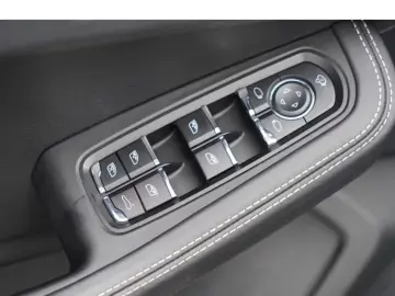 PORSCHE Macan S EXCLUSIVE PDLS  LEDER PANO 360-KAMERA BO