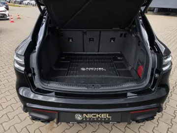 PORSCHE Macan GTS Sthzg Acc Pano PSCB Ahk Bose PASM