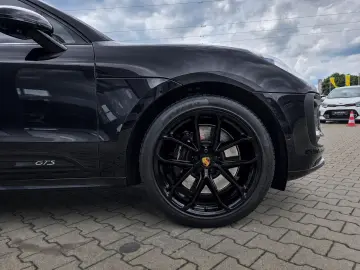 PORSCHE Macan GTS Sthzg Acc Pano PSCB Ahk Bose PASM