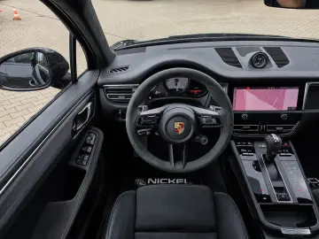 PORSCHE Macan GTS Sthzg Acc Pano PSCB Ahk Bose PASM