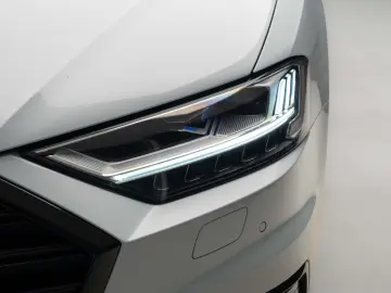 Audi A8L 60 TFSI e quattro – 2021