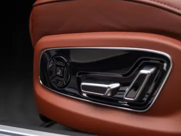 Audi A8L 60 TFSI e quattro – 2021