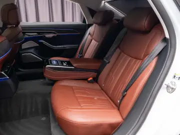 Audi A8L 60 TFSI e quattro – 2021