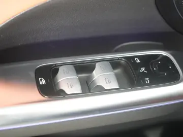 MERCEDES-BENZ C 220 d 9G-Tronic  AMG Line Leder Kamera