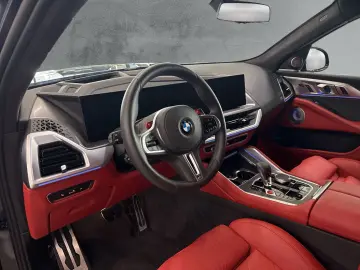 BMW XM 50e Leder LM23'' SOFT-CLOSE AHK ACC…