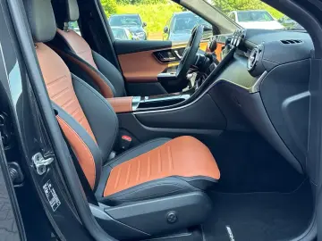 Mercedes-Benz GLC 300 de 4M AMG Night Distronic
