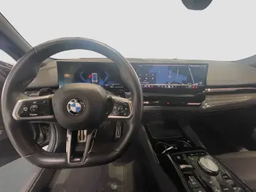 BMW 520i M-Sport DrivAssPlus KomfSiz StHz. AHK