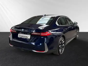 BMW i5 eDrive40 Inkl. € 1.190 Zubehörbonus Autobahna