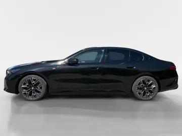BMW i5 eDrive40 M Sport Pro AHK ACC Pano Inno Memory