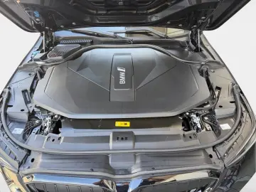 BMW i5 eDrive40 M Sport Pro AHK ACC Pano Inno Memory
