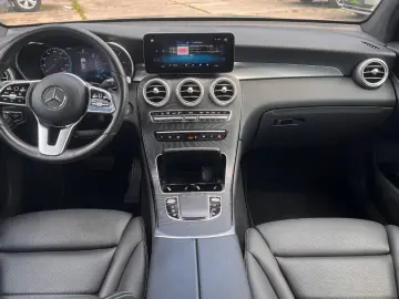 MERCEDES-BENZ GLC 300d Coupe 4Matic AMG-Line Burmester LED