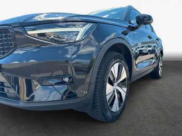 VOLVO XC40 T4 Recharge Plus-Dark DKG 360  Standh ACC B